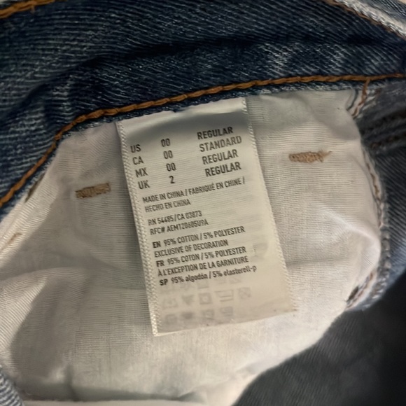 American Eagle Blue Mom Jeans - Picture 4 of 6